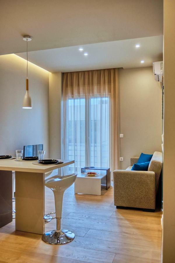Keramikos Comfortable apartment #1 Atenas Exterior foto